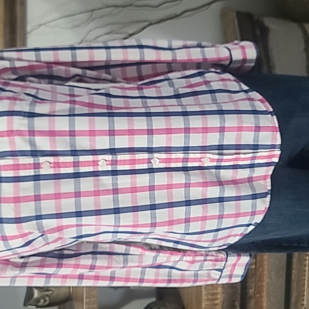 American Eagle Outfitters Pink, Blue & White Plaid Shirt - Picture 3 of 9